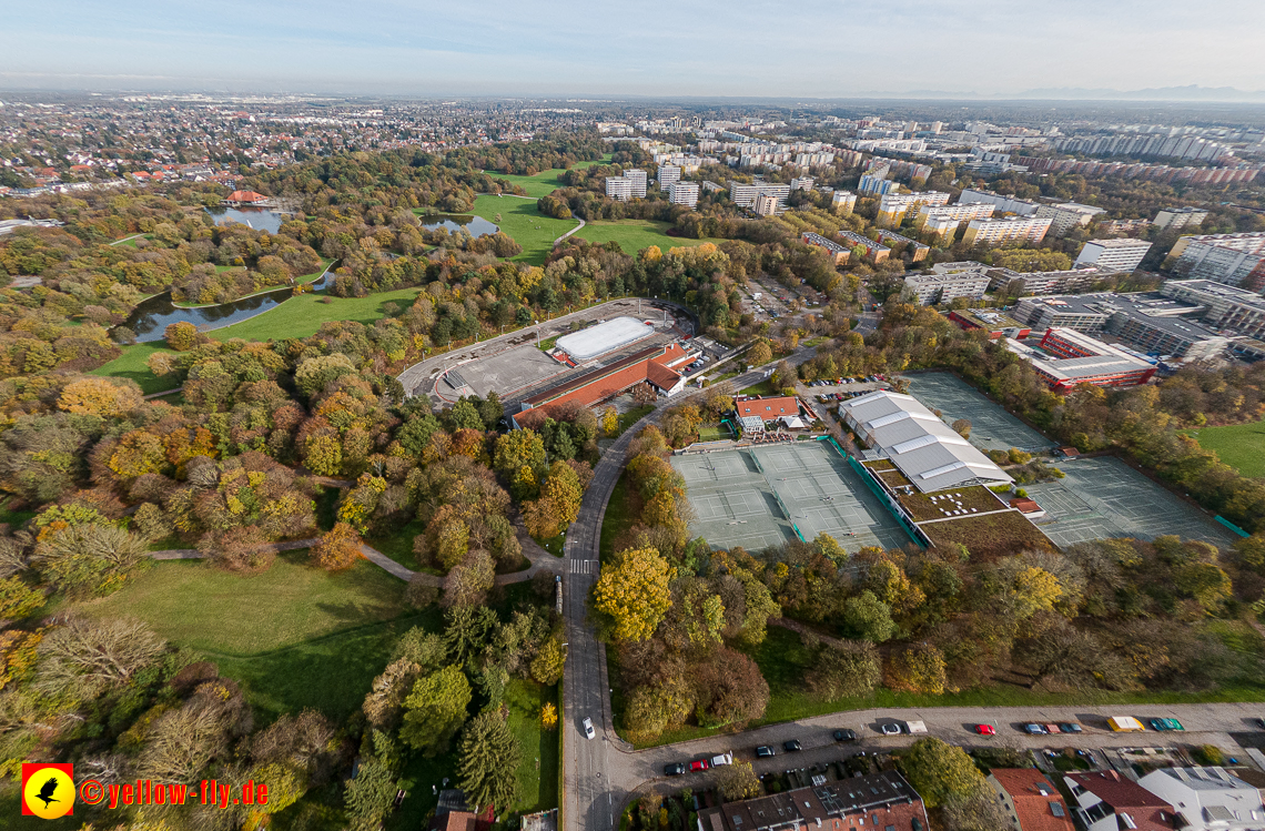03.11.2022 -  Ostparksee mit Umgebung in Neuperlach